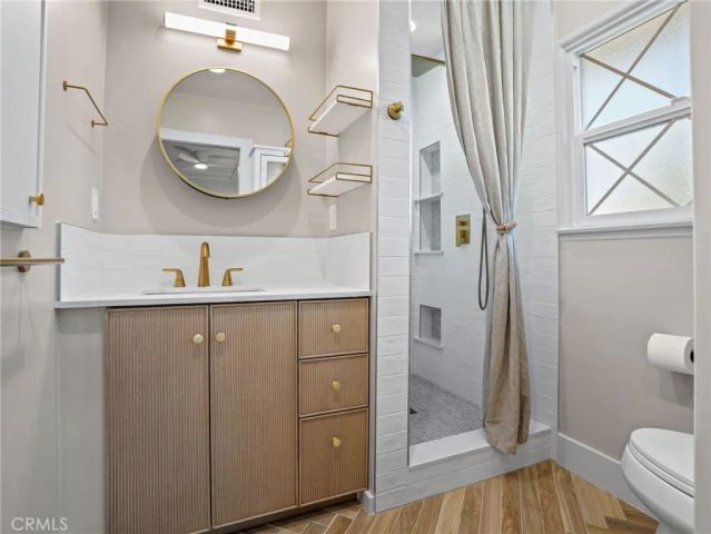 1430 Shamrock, Costa Mesa, CA 92626