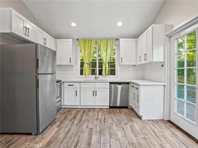 1430 Shamrock, Costa Mesa, CA 92626