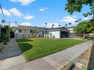 1430 Shamrock, Costa Mesa, CA 92626