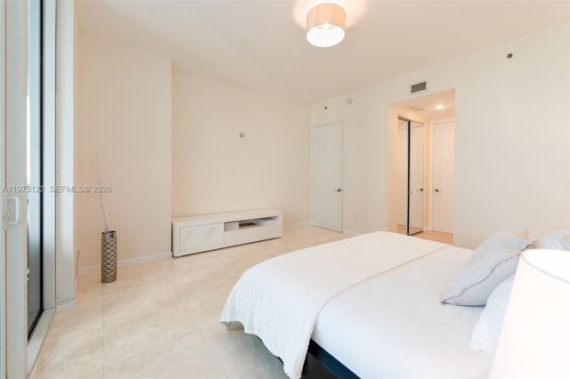 15901 Collins Ave 2502, Sunny Isles Beach, FL 33160