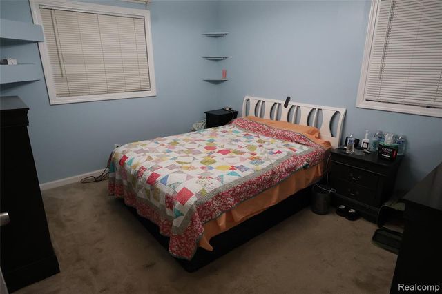 26140 Hayes Road, Roseville, MI 48066