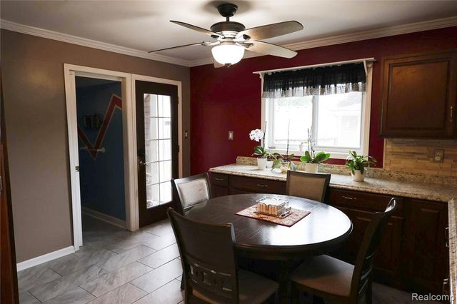 26140 Hayes Road, Roseville, MI 48066