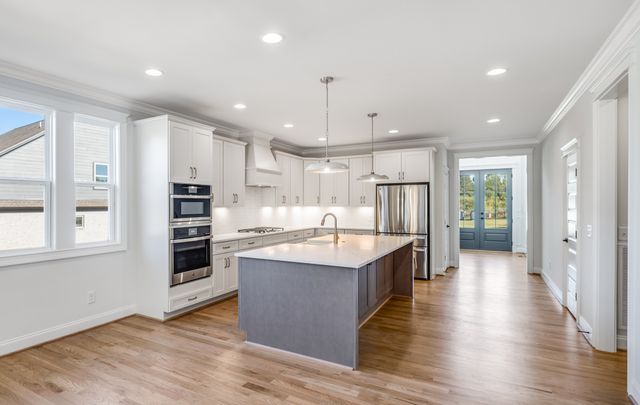 2528 Park Dr, Nashville, TN 37214