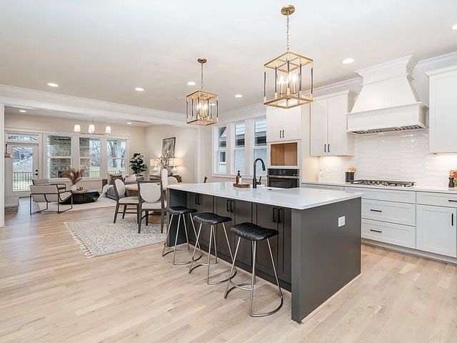 2528 Park Dr, Nashville, TN 37214