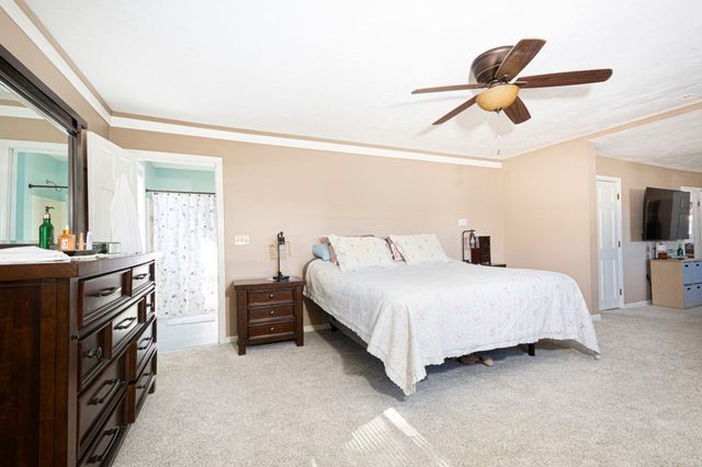 24 Lake St, Hudson, MA 01749