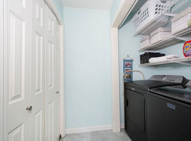 24 Lake St, Hudson, MA 01749