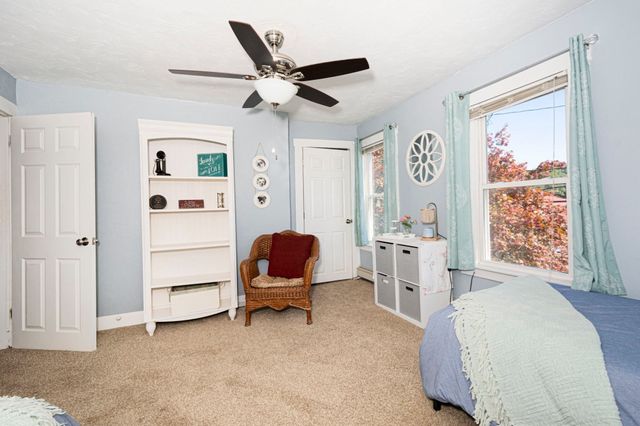 24 Lake St, Hudson, MA 01749