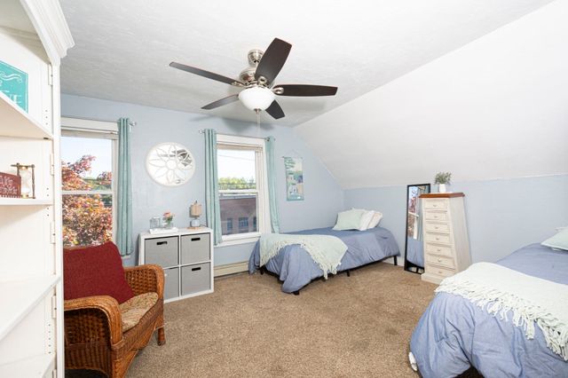 24 Lake St, Hudson, MA 01749