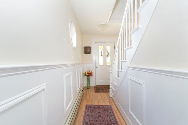 24 Lake St, Hudson, MA 01749