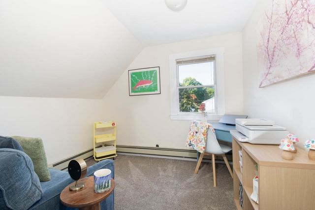 24 Lake St, Hudson, MA 01749