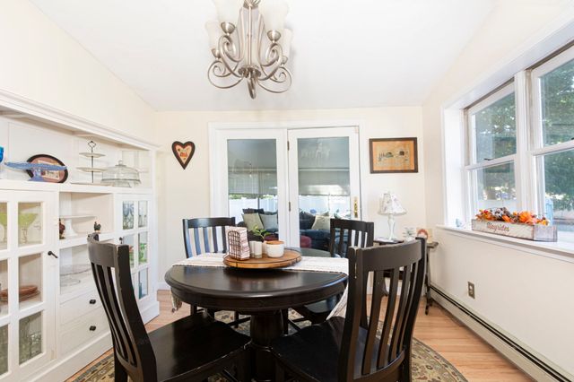 24 Lake St, Hudson, MA 01749