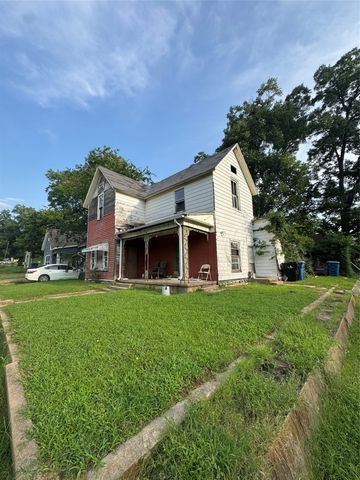 401 W Texas Street, Denison, TX 75020