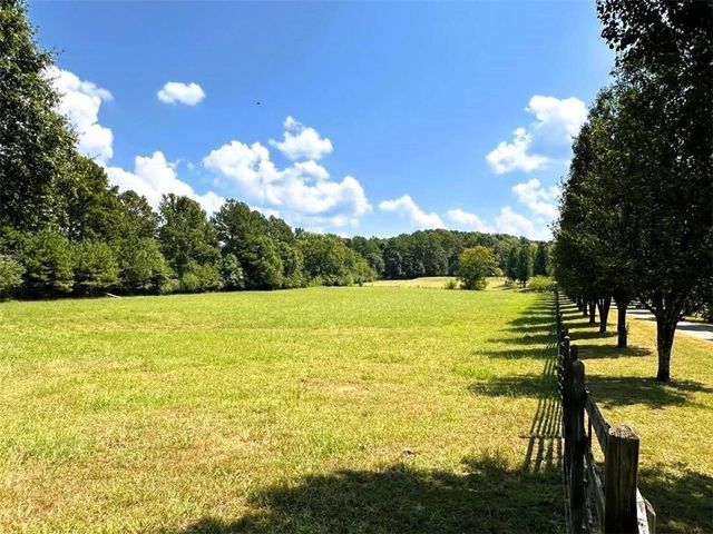 3746 Maple Grove Church Road, Resaca, GA 30735