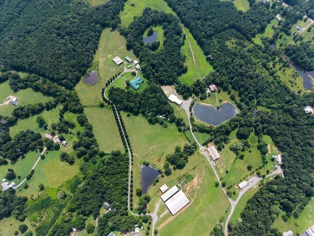3746 Maple Grove Church Road, Resaca, GA 30735