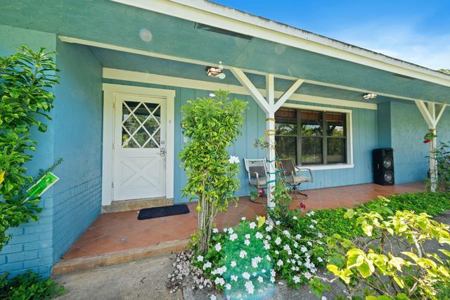 2587 E Road, Loxahatchee Groves, FL 33470