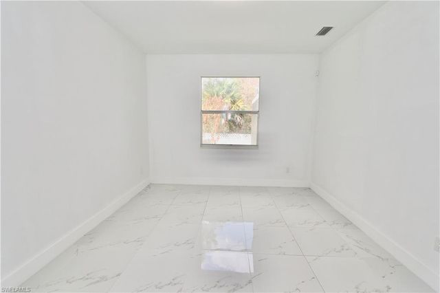 233 39th AVE NE, Naples, FL 34120