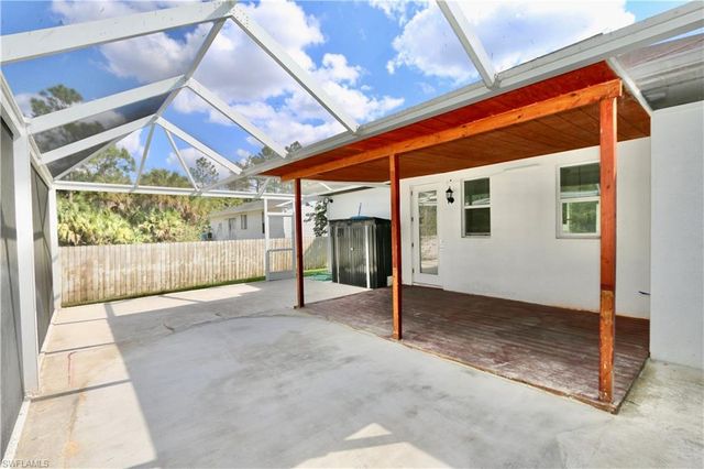 233 39th AVE NE, Naples, FL 34120