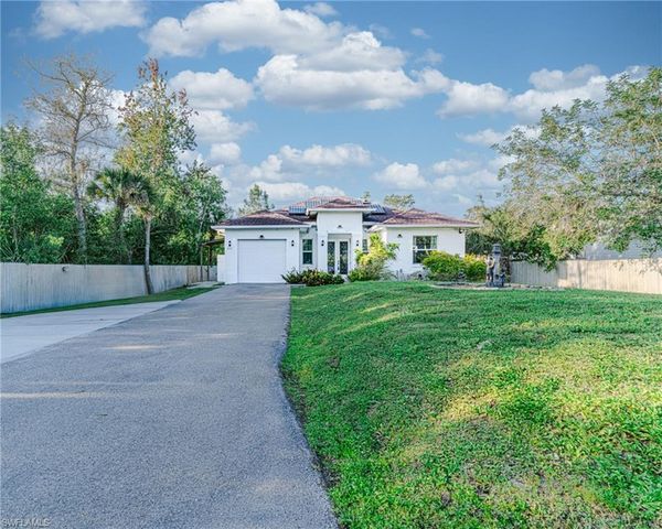 233 39th AVE NE, Naples, FL 34120