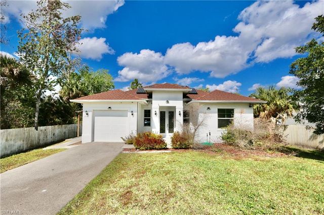 233 39th AVE NE, Naples, FL 34120