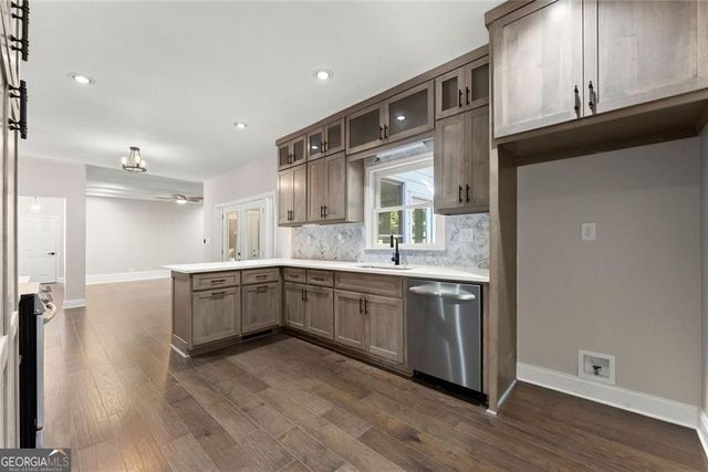 1492 Burns Drive NE, Gainesville, GA 30501