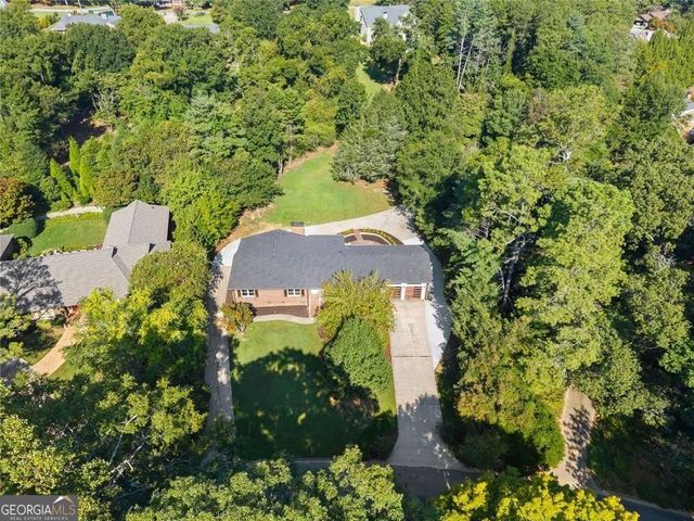 1492 Burns Drive NE, Gainesville, GA 30501