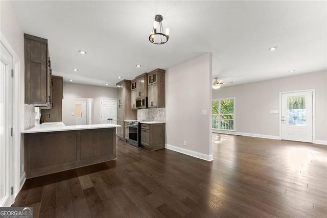 1492 Burns Drive NE, Gainesville, GA 30501