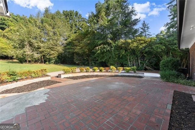 1492 Burns Drive NE, Gainesville, GA 30501