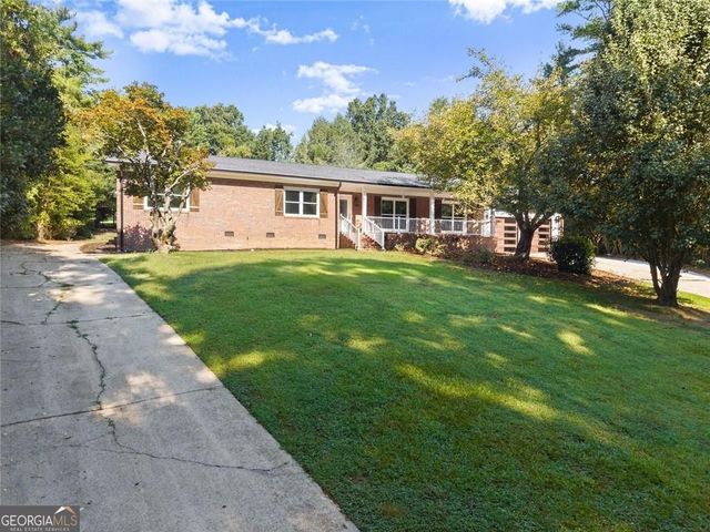 1492 Burns Drive NE, Gainesville, GA 30501