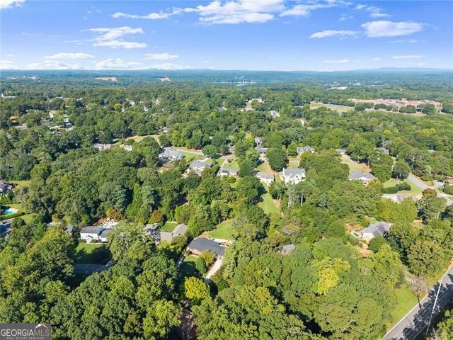 1492 Burns Drive NE, Gainesville, GA 30501