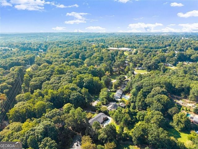 1492 Burns Drive NE, Gainesville, GA 30501