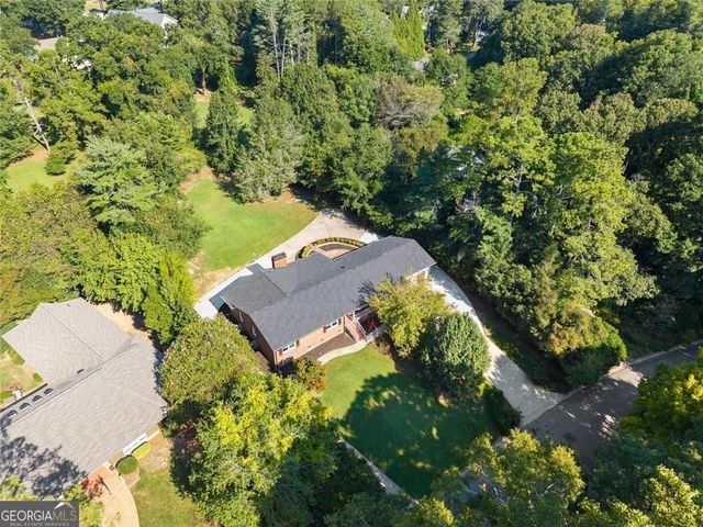 1492 Burns Drive NE, Gainesville, GA 30501