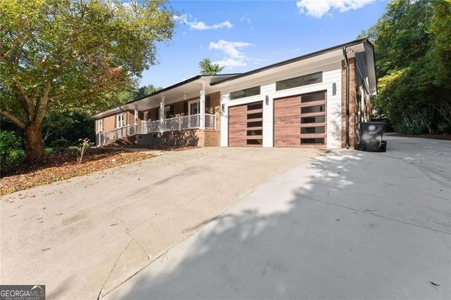 1492 Burns Drive NE, Gainesville, GA 30501