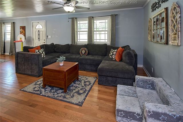 2384 Scary Creek Road, Scott Depot, WV 25560