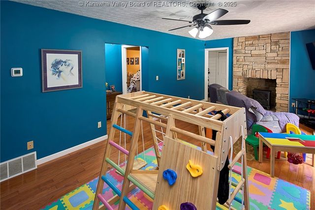 2384 Scary Creek Road, Scott Depot, WV 25560