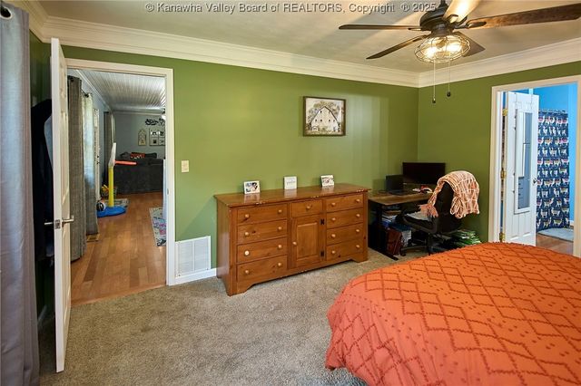 2384 Scary Creek Road, Scott Depot, WV 25560