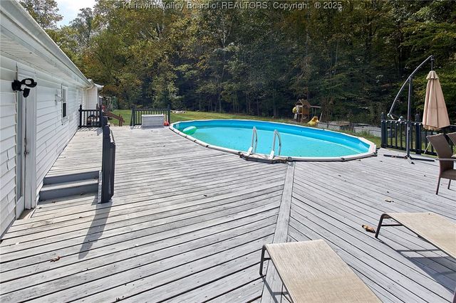 2384 Scary Creek Road, Scott Depot, WV 25560