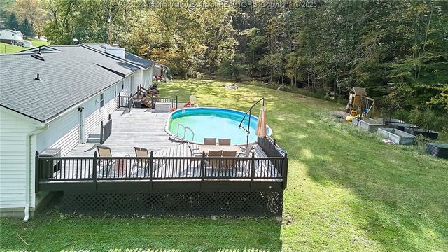 2384 Scary Creek Road, Scott Depot, WV 25560