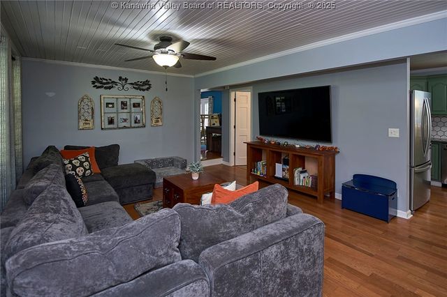 2384 Scary Creek Road, Scott Depot, WV 25560