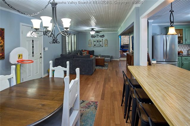 2384 Scary Creek Road, Scott Depot, WV 25560