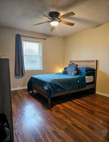 2565 E Atlantic Street, Springfield, MO 65803