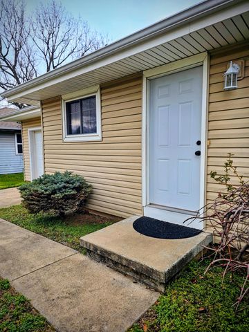 2565 E Atlantic Street, Springfield, MO 65803