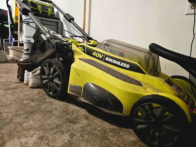 2565 E Atlantic Street, Springfield, MO 65803