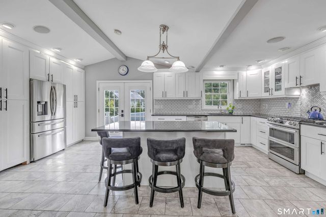 6 Norwood Terrace, Trumbull, CT 06611
