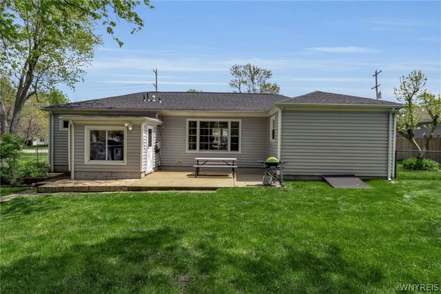 126 Country Parkway, Amherst, NY 14221