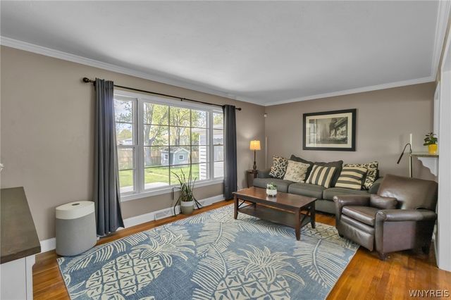 126 Country Parkway, Amherst, NY 14221