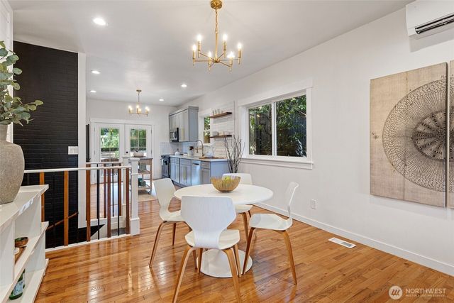 4137 41st Avenue S, Seattle, WA 98118