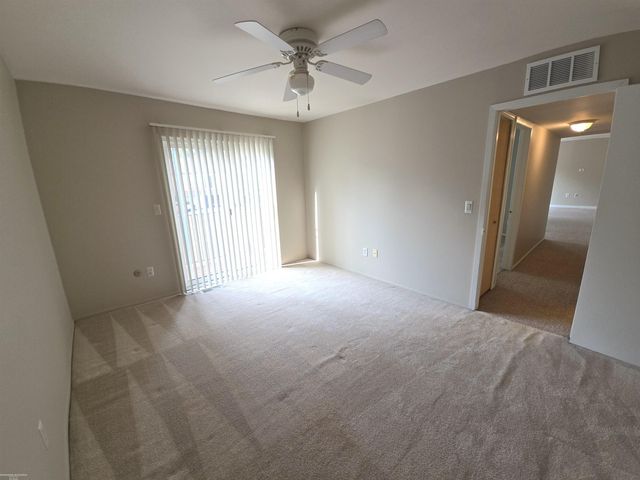 33688 Bayview Drive, New Baltimore, MI 48047