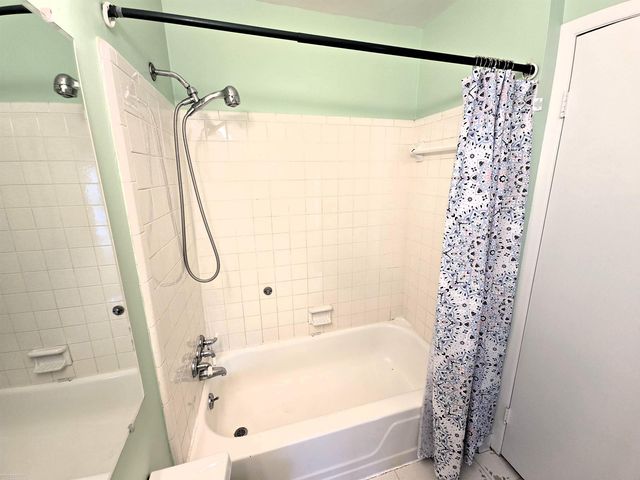 33688 Bayview Drive, New Baltimore, MI 48047