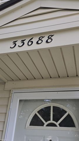 33688 Bayview Drive, New Baltimore, MI 48047