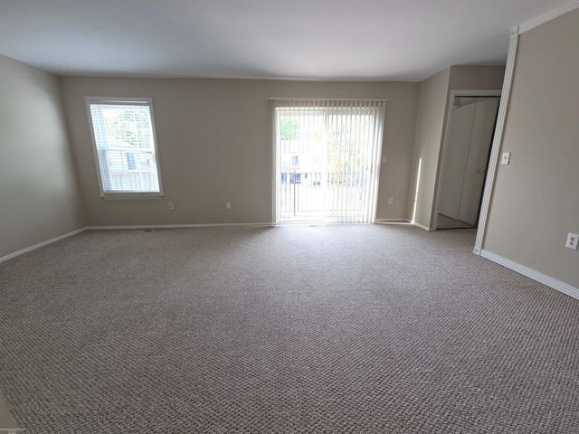 33688 Bayview Drive, New Baltimore, MI 48047